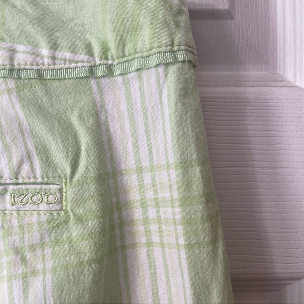 Izod XFG Women’s Size 14 Light Green Plaid 10.5” Inseam Golf Shorts - Picture 7 of 10